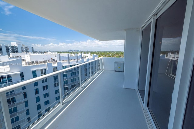 2841 N Ocean Blvd Unit 1801, Fort Lauderdale, FL 33308 - balcony featuring a view of city