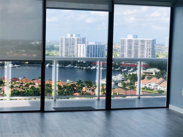 20505 E Country Club Dr Unit 2039, Aventura, FL 33180 - photo 36