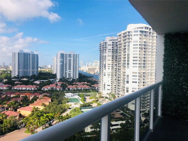 20505 E Country Club Dr Unit 2039, Aventura, FL 33180 - photo 48