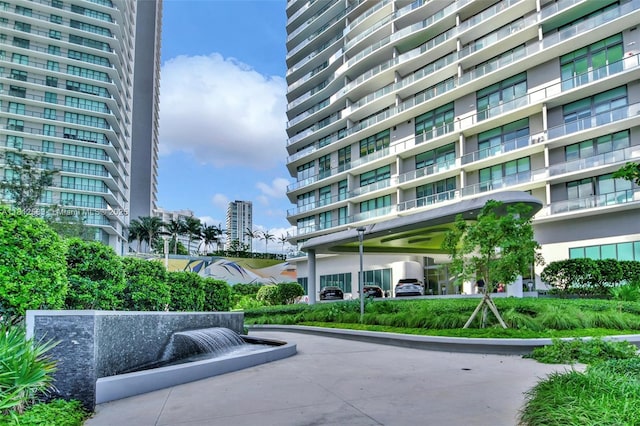501 NE 31st St Unit Ph4302, Miami, FL 33137 - view of community