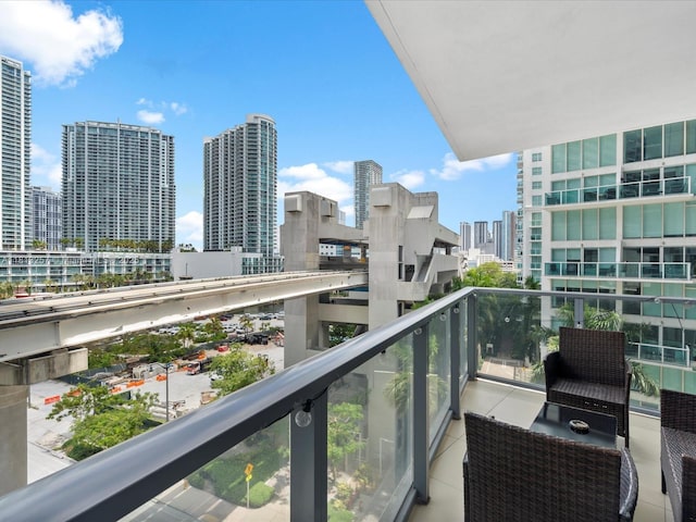 31 SE 6th St Unit 802, Miami, FL 33131 - balcony featuring a city view