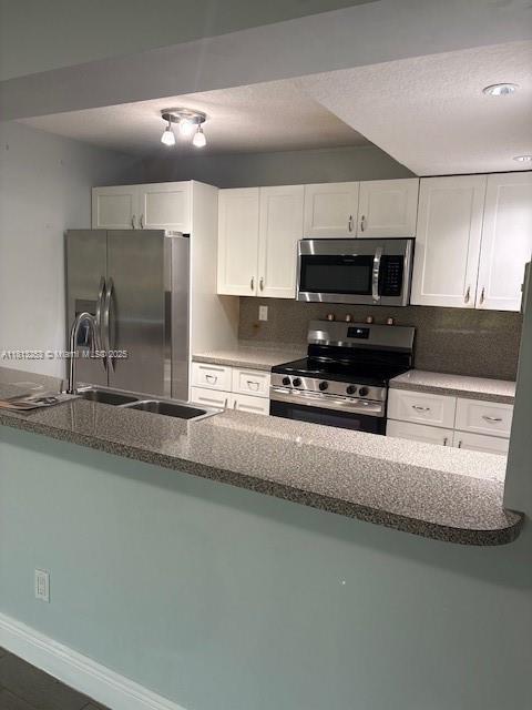 1609 Fairway Rd, Pembroke Pines, FL 33026 - photo 10