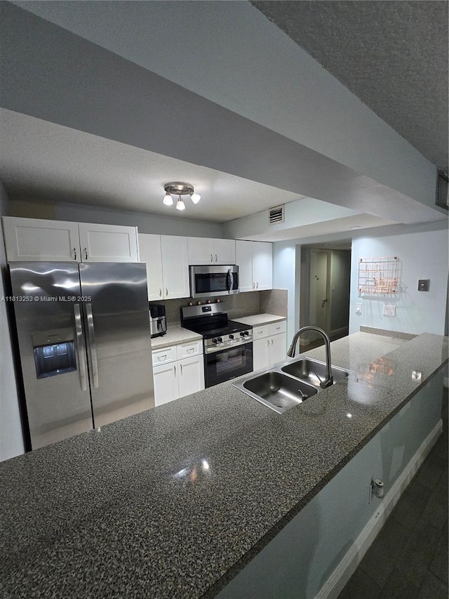 1609 Fairway Rd, Pembroke Pines, FL 33026 - photo 11
