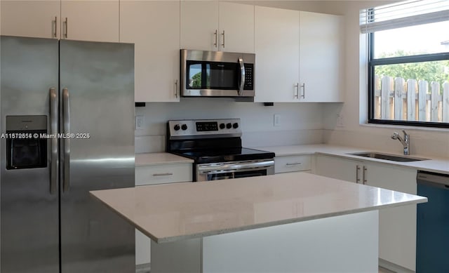 561 NE 208th Ter, Miami, FL 33179 - photo 6