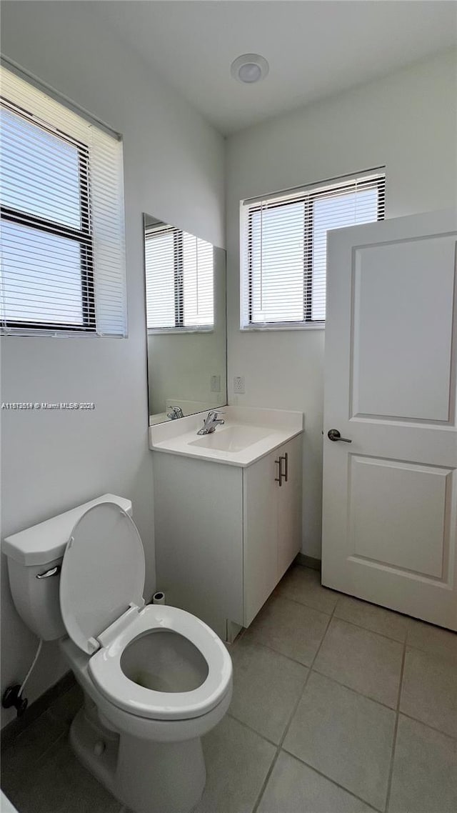 561 NE 208th Ter, Miami, FL 33179 - photo 16