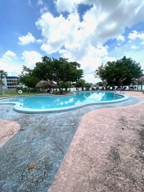 665 NE 195th St Unit 419, Miami, FL 33179 - photo 42