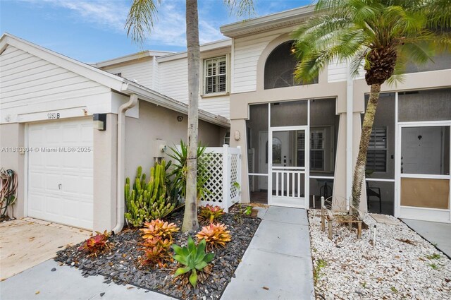 9280 Boca Gardens Pkwy Unit B, Boca Raton, FL 33496 - foyer with light wood-style flooring and baseboards