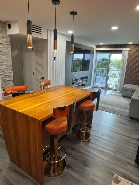 4550 NW 9th St Unit 520E, Miami, FL 33126 - bar featuring wood finished floors