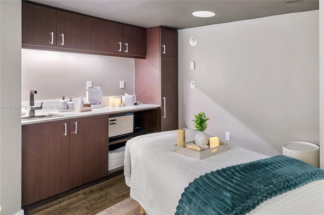 200 Biscayne Boulevard Way Unit 3904, Miami, FL 33131 - kitchen with a sink, dark wood-style floors, dark brown cabinets, and light countertops