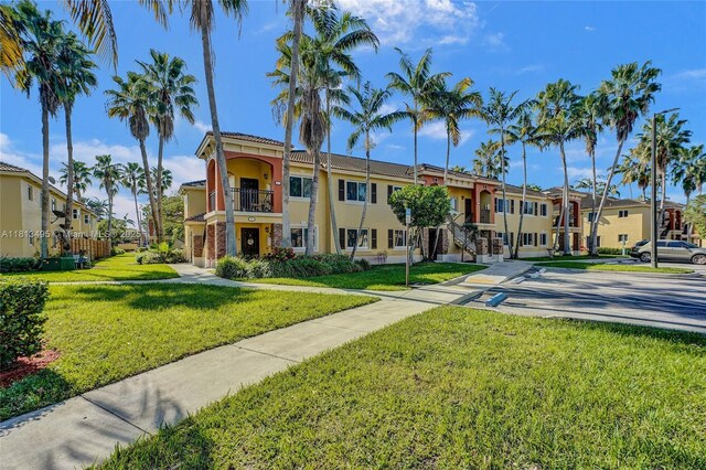 3398 NE 9th Dr Unit 104, Homestead, FL 33033 - view of property featuring a residential view