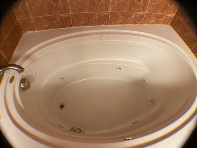 2061 NW 47th Ter Unit 205, Lauderhill, FL 33313 - bathroom view of a jetted tub