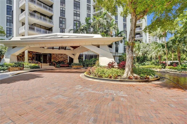 1000 Quayside Ter Unit 1101, Miami, FL 33138 - view of community