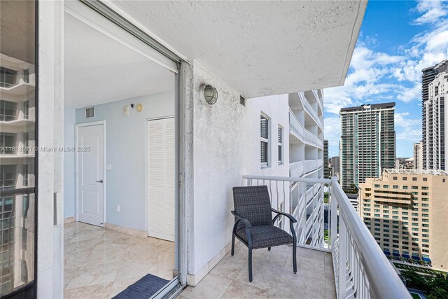 1200 Brickell Bay Dr Unit 3102, Miami, FL 33131 - photo 7