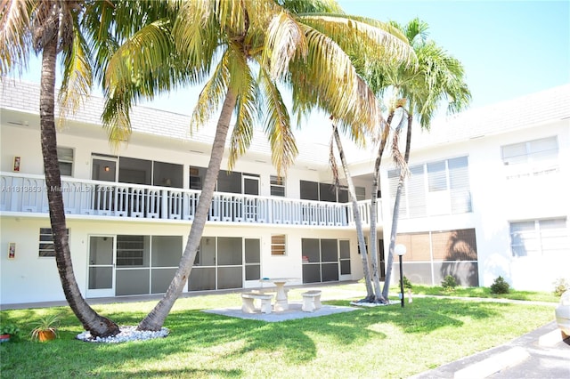 705 NE 2nd St Unit 4, Hallandale Beach, FL 33009 - view of building exterior