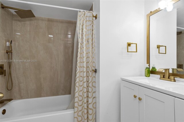 8401 SW 107th Ave Unit 117E, Miami, FL 33173 - full bath featuring shower / bathtub combination with curtain and vanity