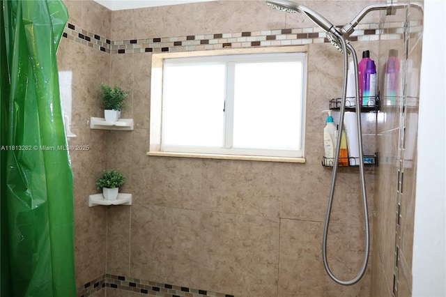 20816 NW 2nd St, Pembroke Pines, FL 33029 - bathroom featuring a tile shower