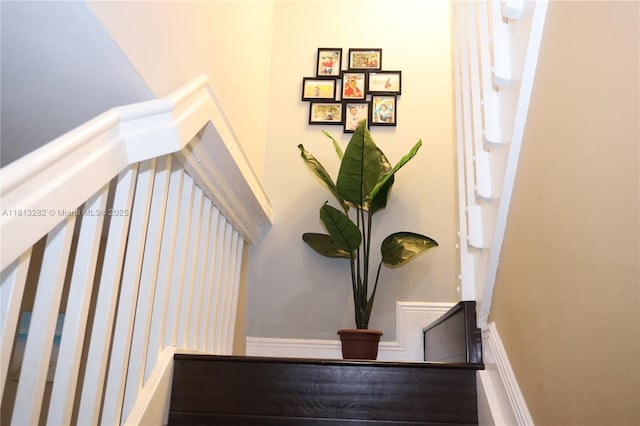 20816 NW 2nd St, Pembroke Pines, FL 33029 - view of staircase