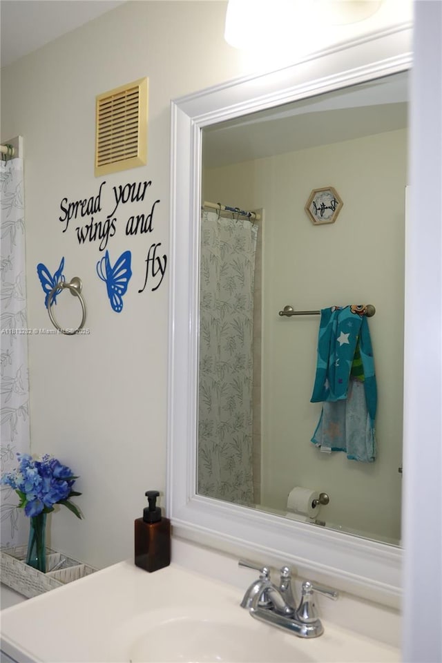 20816 NW 2nd St, Pembroke Pines, FL 33029 - full bathroom featuring vanity