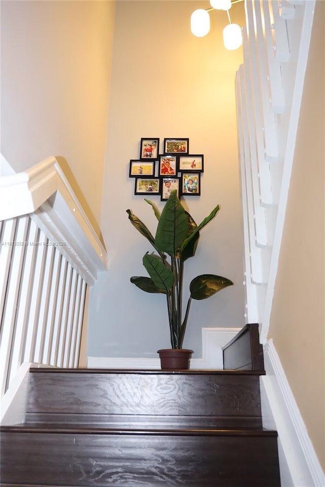 20816 NW 2nd St, Pembroke Pines, FL 33029 - view of stairway