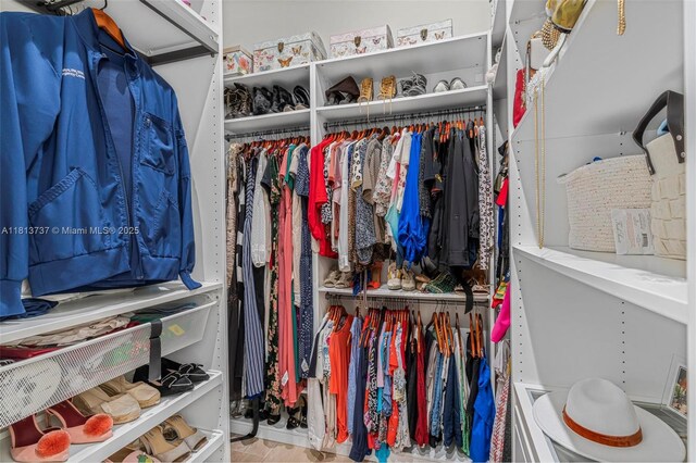 9291 SW 88th St, Miami, FL 33176 - view of walk in closet