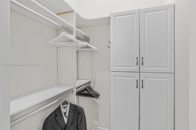 9291 SW 88th St, Miami, FL 33176 - view of spacious closet