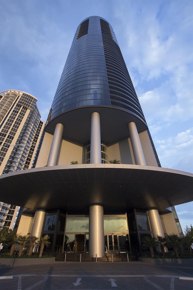 18555 Collins Ave Unit 1703, Sunny Isles Beach, FL 33160 - view of building exterior