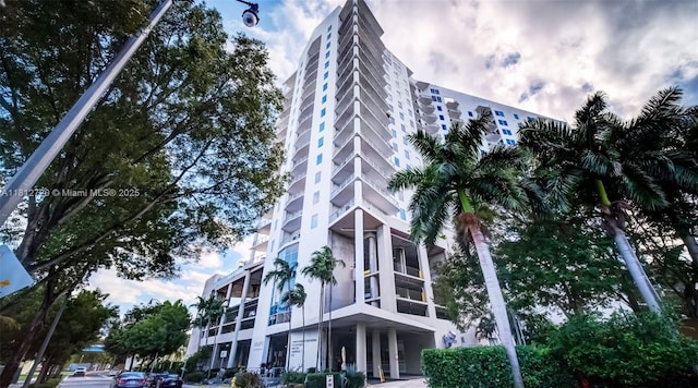 10 SW S River Dr Unit Ph108, Miami, FL 33130 - view of building exterior