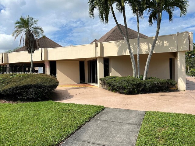 2851 E Sunrise Lakes Dr Unit 205, Sunrise, FL 33322 - view of building exterior