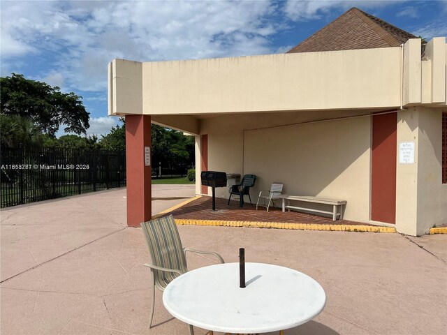 2851 E Sunrise Lakes Dr Unit 205, Sunrise, FL 33322 - view of patio / terrace