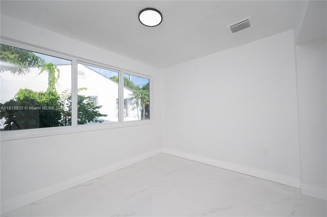 1380 NW 39th St, Miami, FL 33142 - photo 13