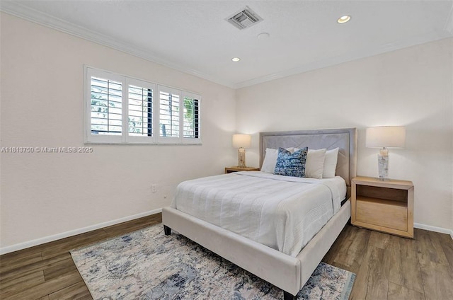 928 NE 18th Ct, Fort Lauderdale, FL 33305 - bedroom with ornamental molding, baseboards, wood finished floors, and recessed lighting