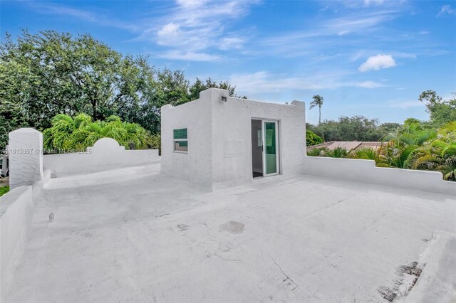276 NE 90th St, El Portal, FL 33138 - view of patio / terrace