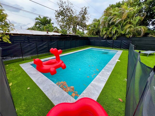 1451 NE 155th Ter, North Miami Beach, FL 33162 - view of swimming pool