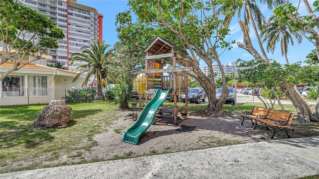 1301 NE Miami Gardens Dr Unit 512W, Miami, FL 33179 - photo 24