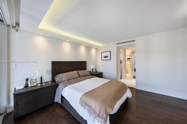 2901 S Bayshore Dr Unit 17G/H, Miami, FL 33133 - bedroom featuring dark wood-type flooring, baseboards, and recessed lighting