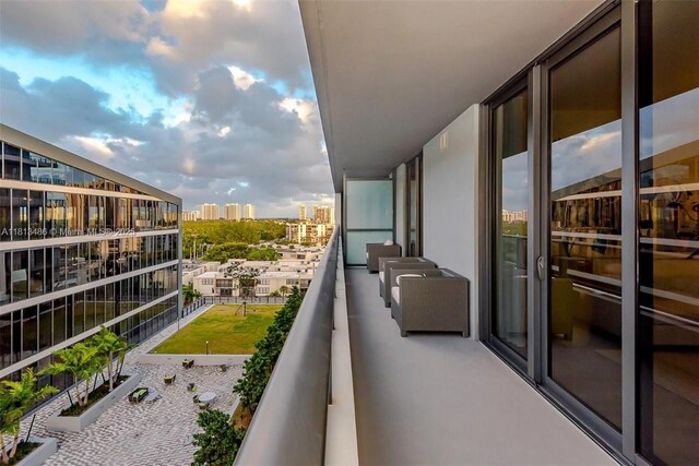 2960 NE 207th St Unit 606, Aventura, FL 33180 - photo 31