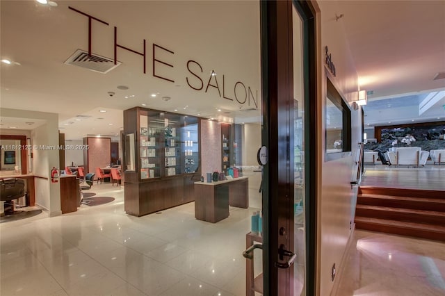 6801 Collins Ave Unit 510Door 512, Miami Beach, FL 33141 - view of building lobby