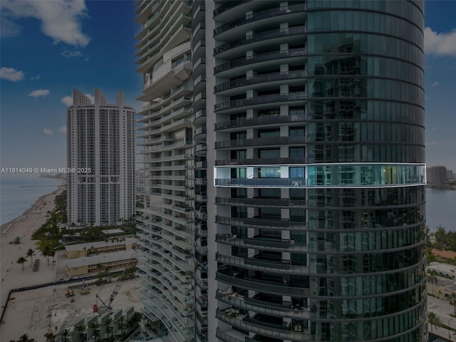18555 Collins Ave Unit 2105, Sunny Isles Beach, FL 33160 - view of property with a water view and a city view