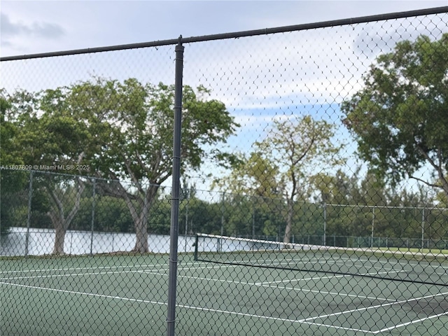 8260 SW 210th St Unit 310, Cutler Bay, FL 33189 - view of tennis court