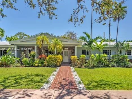 915 Country Club Prado, Coral Gables, FL 33134 - photo 2