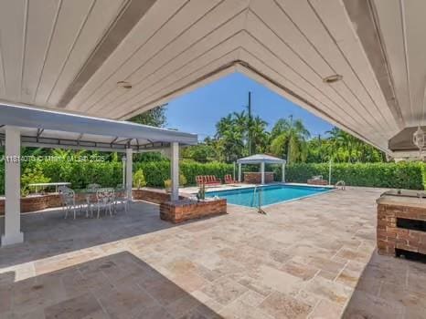 915 Country Club Prado, Coral Gables, FL 33134 - photo 30