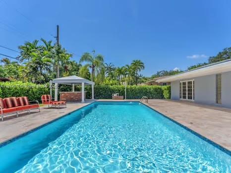 915 Country Club Prado, Coral Gables, FL 33134 - photo 35