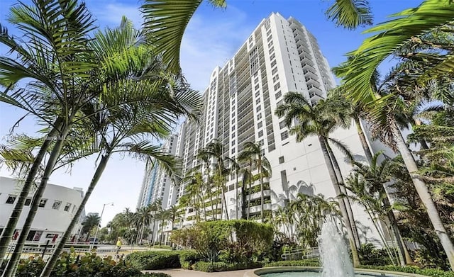 1900 Sunset Harbour Dr Unit 1814, Miami Beach, FL 33139 - view of apartment building / complex