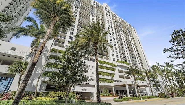 1900 Sunset Harbour Dr Unit 1814, Miami Beach, FL 33139 - view of apartment building / complex