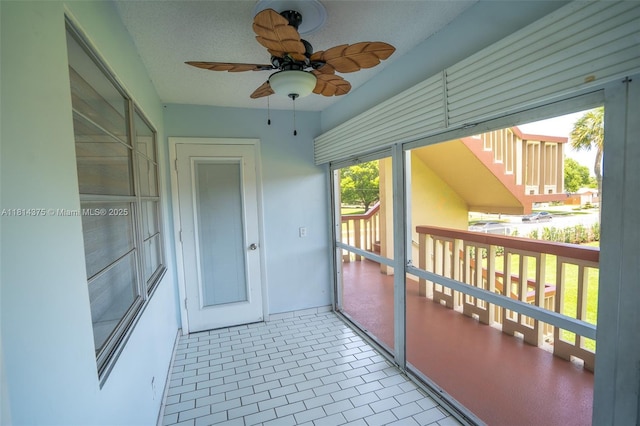 5300 Washington St Unit T227, Hollywood, FL 33021 - unfurnished sunroom with a ceiling fan