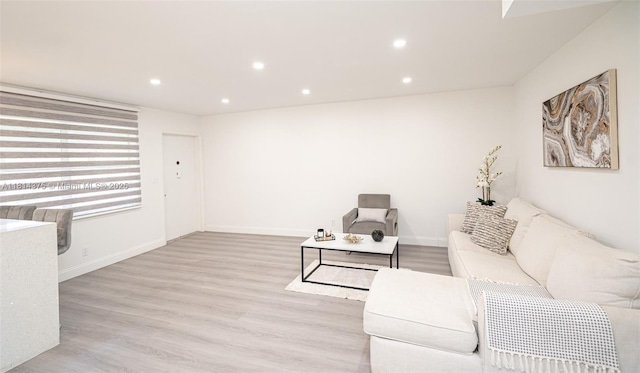 5300 Washington St Unit T227, Hollywood, FL 33021 - living room with recessed lighting, wood finished floors, and baseboards