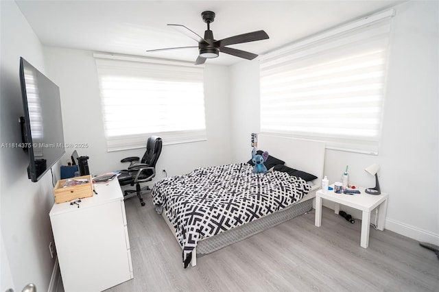 5300 Washington St Unit T227, Hollywood, FL 33021 - bedroom with wood finished floors and a ceiling fan
