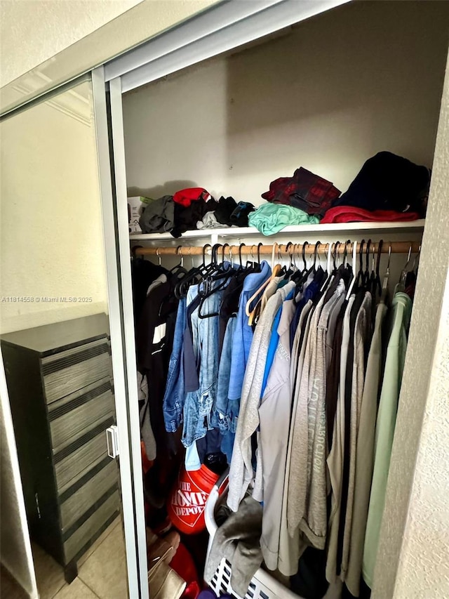 4050 NW 135th St Unit 15-11, Opa-Locka, FL 33054 - view of closet