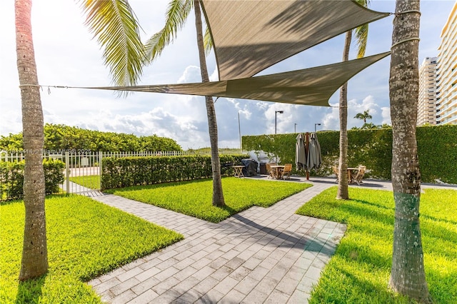 5845 Collins Ave Unit 501, Miami Beach, FL 33140 - view of patio / terrace