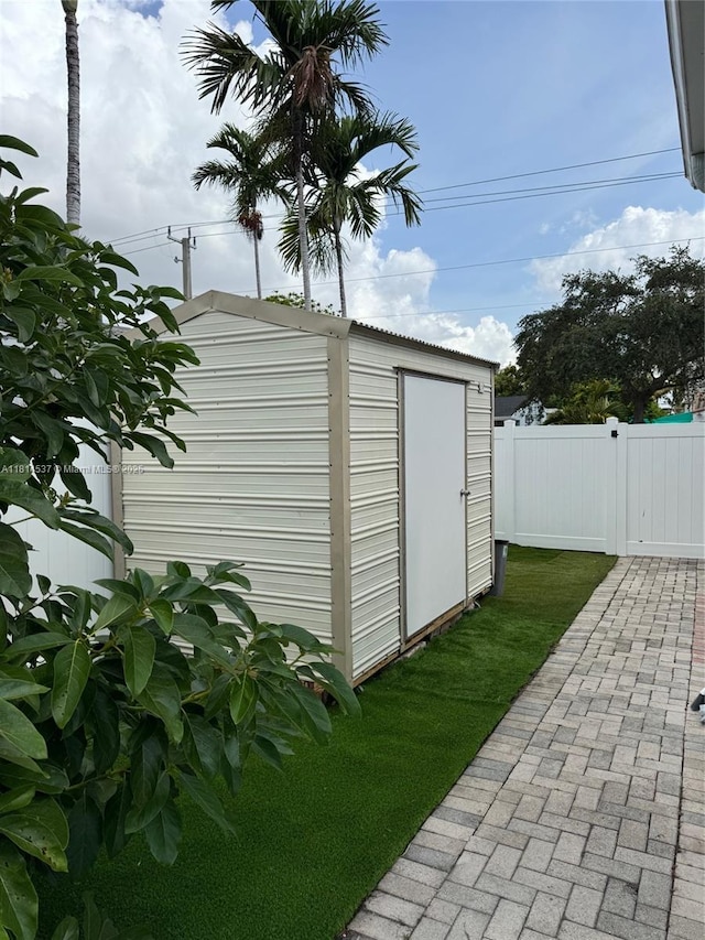 1628 Arthur St, Hollywood, FL 33020 - photo 4